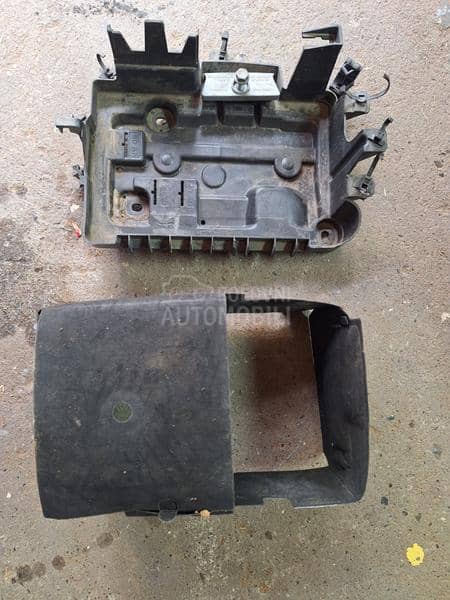 drzac kuciste akumulatora