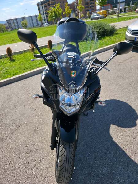 Yamaha Diversion F XJ6 XJ600 ABS