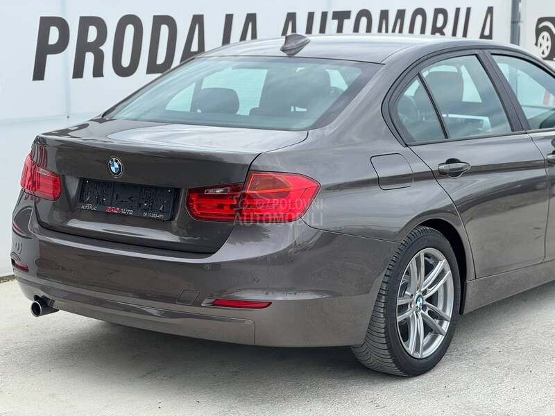 BMW 320 