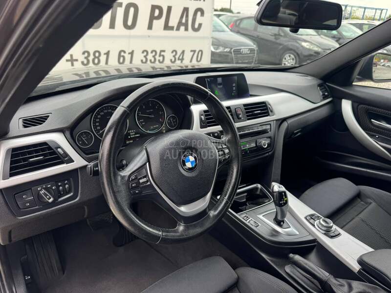 BMW 320 
