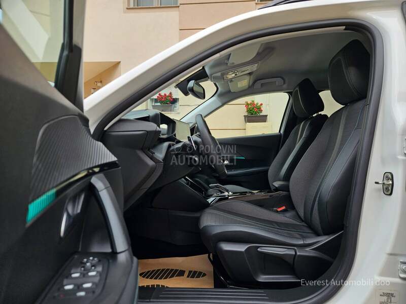 Peugeot 2008 1.5HDi/ALLURE/