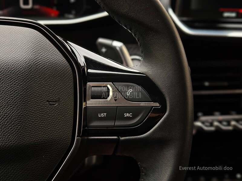Peugeot 2008 1.5HDi/ALLURE/