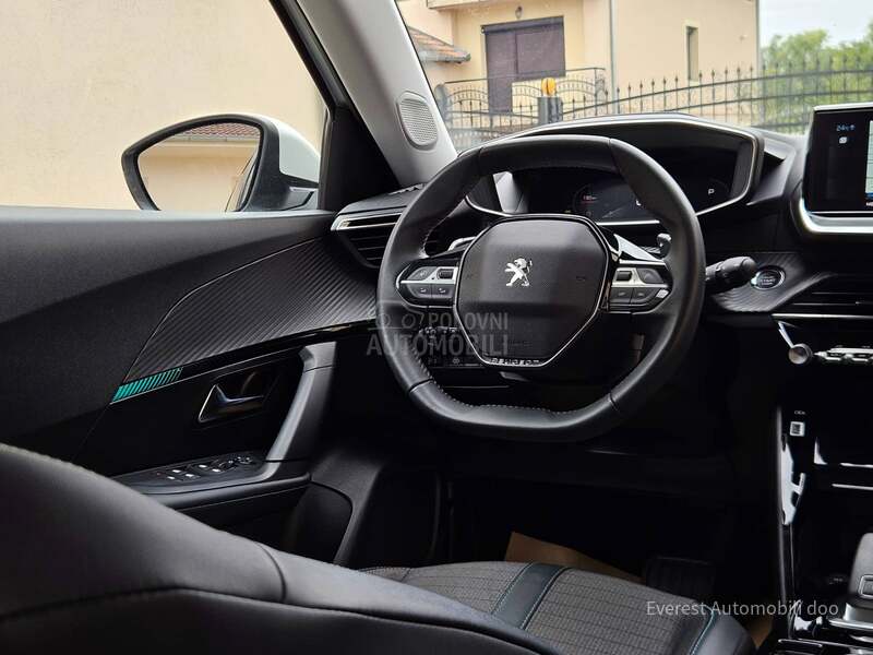 Peugeot 2008 1.5HDi/ALLURE/