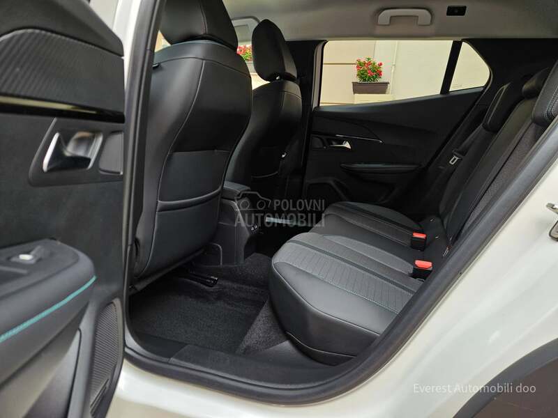 Peugeot 2008 1.5HDi/ALLURE/