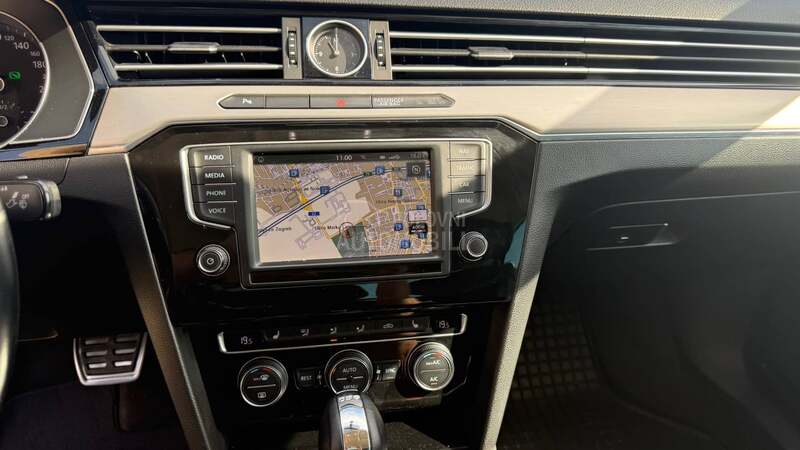 Volkswagen Passat B8 2.0 DSG HIGHLINE