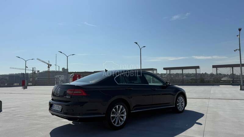 Volkswagen Passat B8 2.0 DSG HIGHLINE