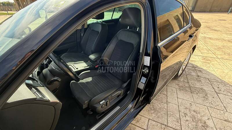 Volkswagen Passat B8 2.0 DSG HIGHLINE