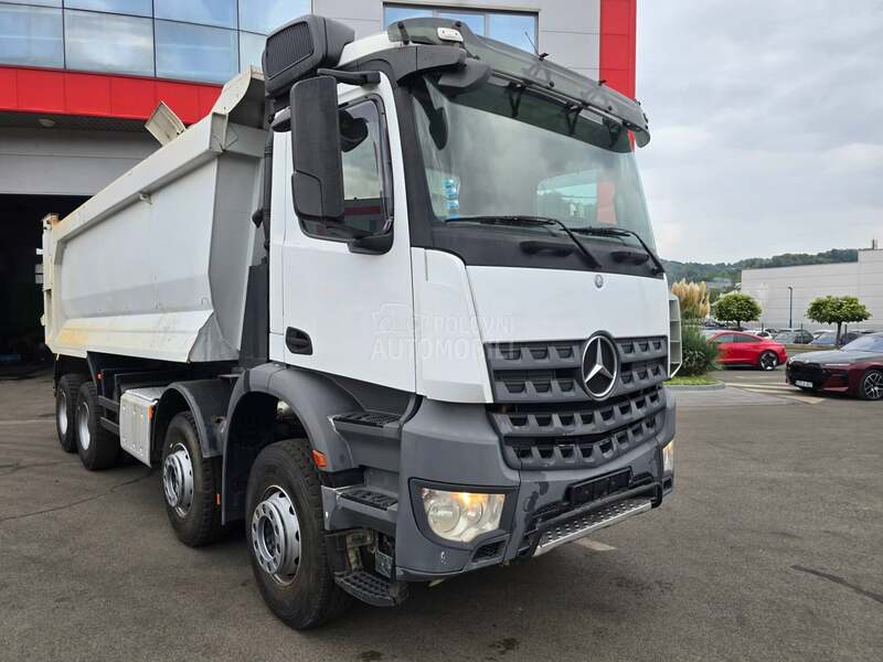 Mercedes Benz Arocs 4142