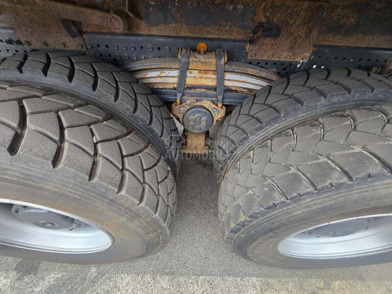 Mercedes Benz Arocs 4142