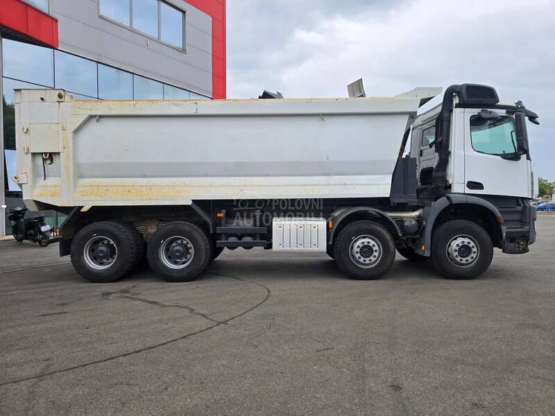 Mercedes Benz Arocs 4142