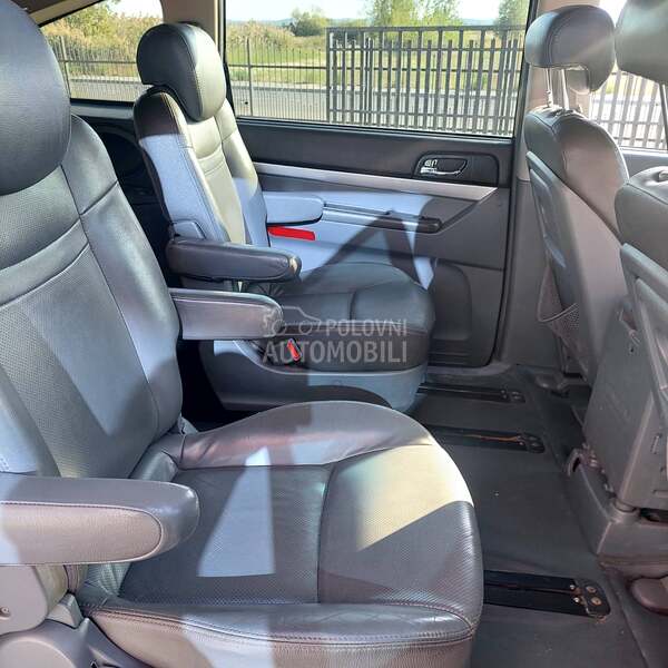 SsangYong Rodius 2.7 cdi