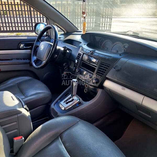 SsangYong Rodius 2.7 cdi