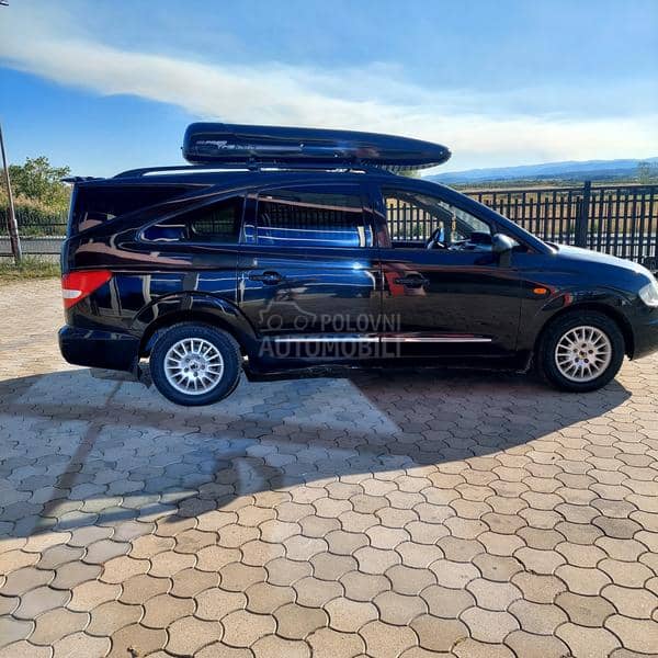 SsangYong Rodius 2.7 cdi