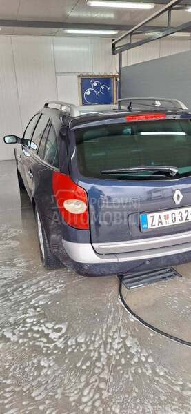 Renault Laguna 