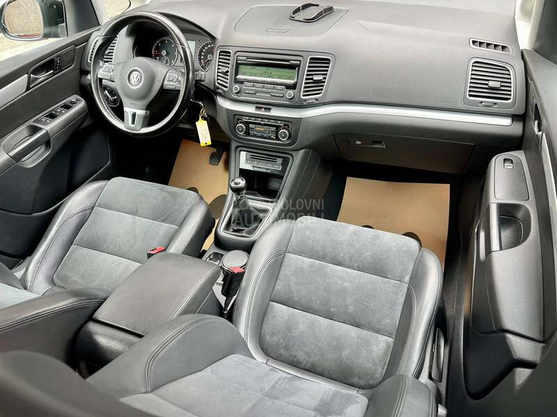 Volkswagen Sharan 2.0TDi/7sed/137750