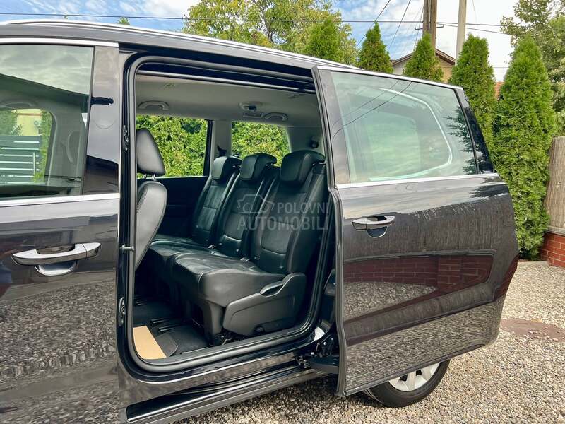 Volkswagen Sharan 2.0TDi/7sed/137750