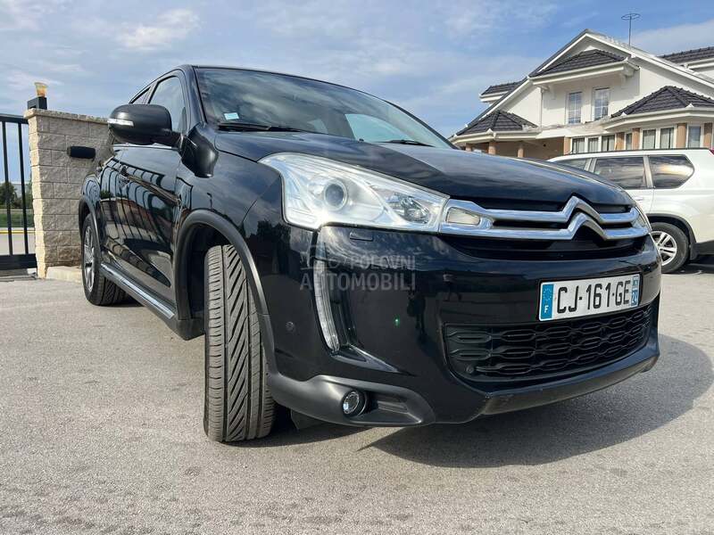 Citroen C4 Aircross nav/kam