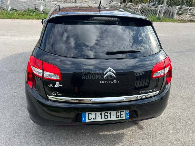 Citroen C4 Aircross nav/kam