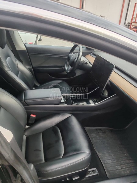 Tesla Model 3 Long Range