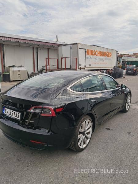 Tesla Model 3 Long Range