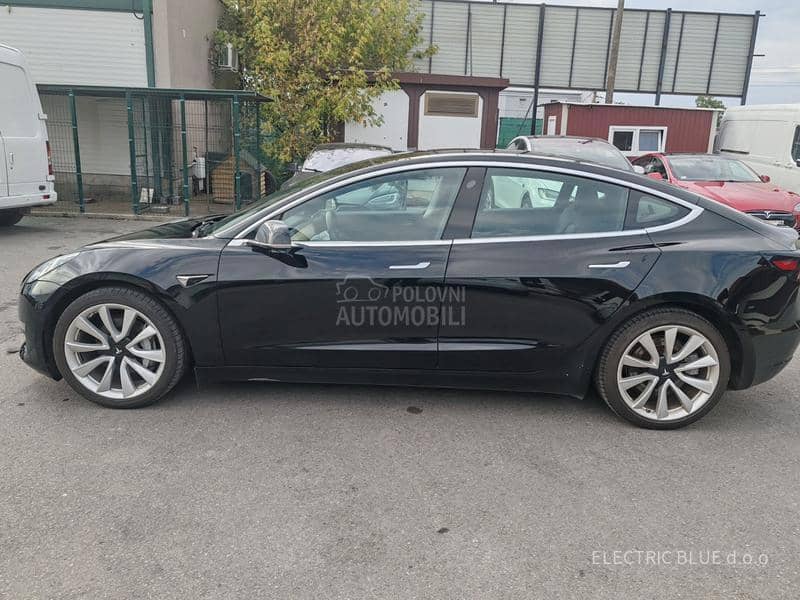 Tesla Model 3 Long Range