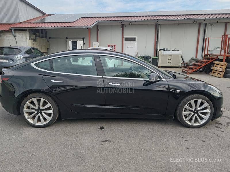 Tesla Model 3 Long Range