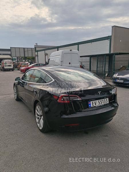 Tesla Model 3 Long Range