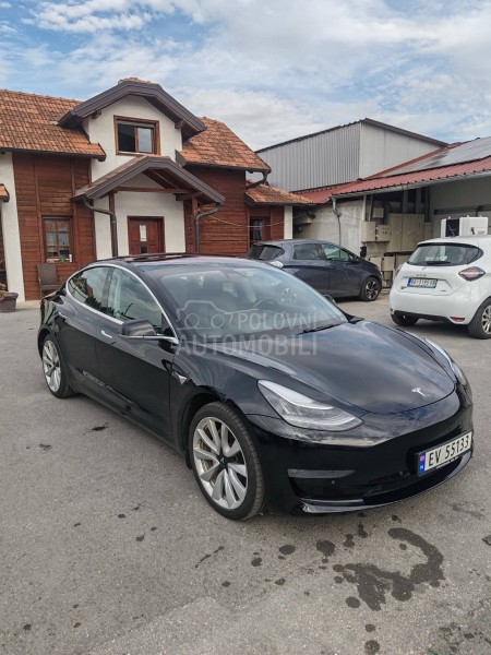 Tesla Model 3 Long Range