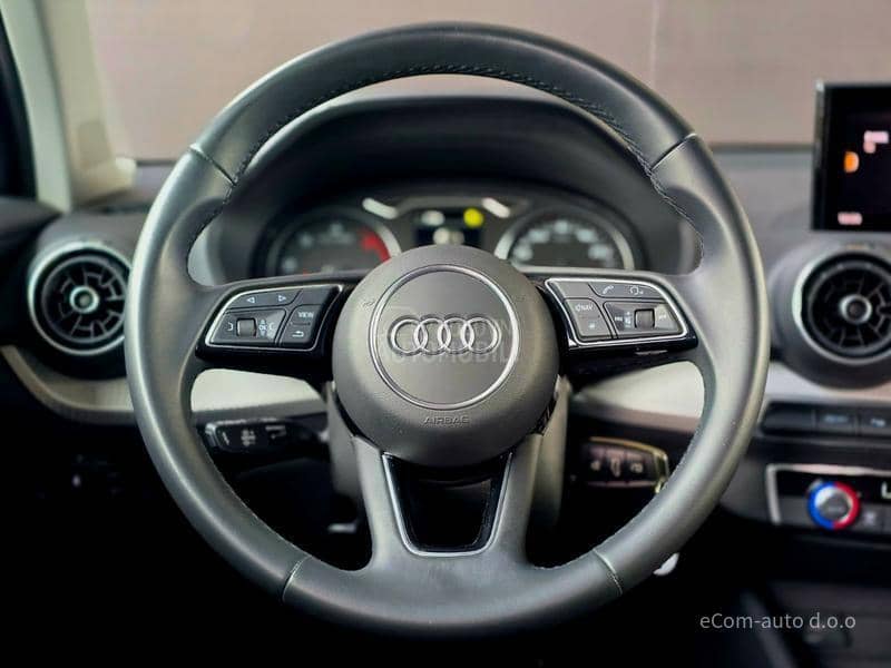 Audi Q2 30 TDI S TRONIC