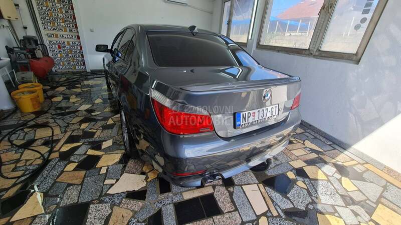 BMW 525 