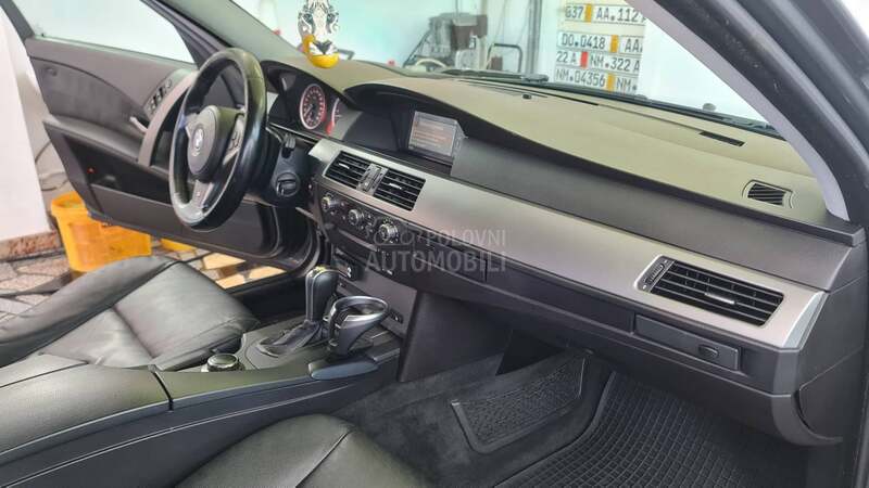 BMW 525 