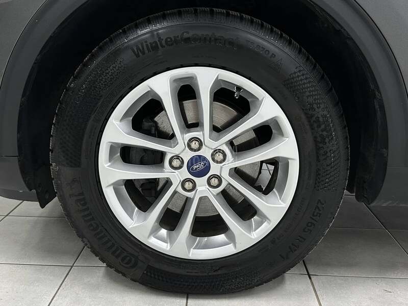 Ford Kuga 1.5 TDCI TITAN AUT