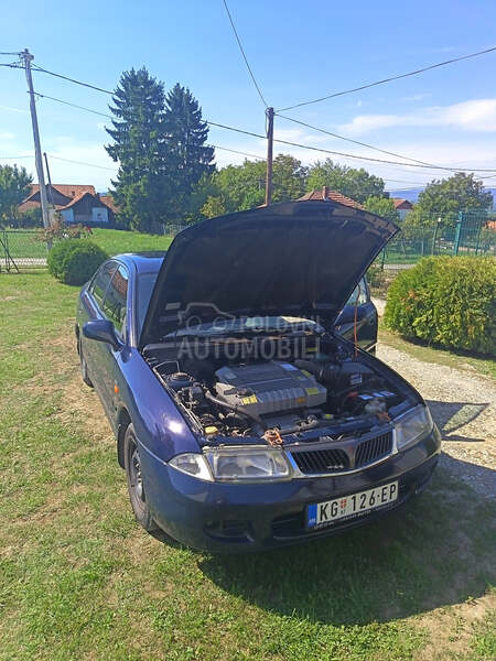 Mitsubishi Carisma dobar auto