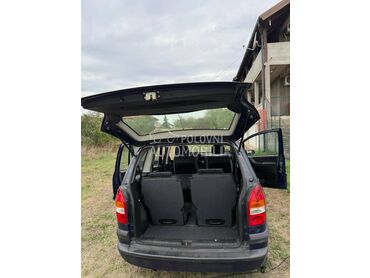 Opel Zafira 