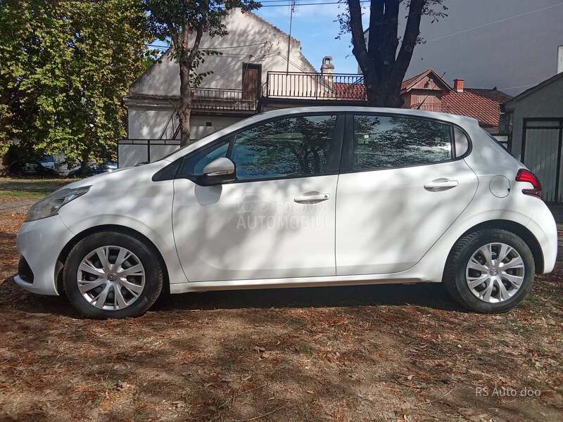 Peugeot 208 1.6HDI75CVBVM5