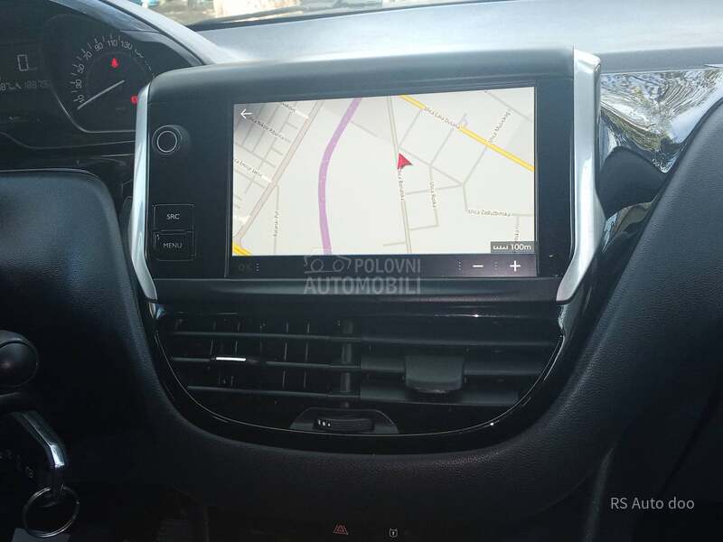 Peugeot 208 1.6HDI75CVBVM5