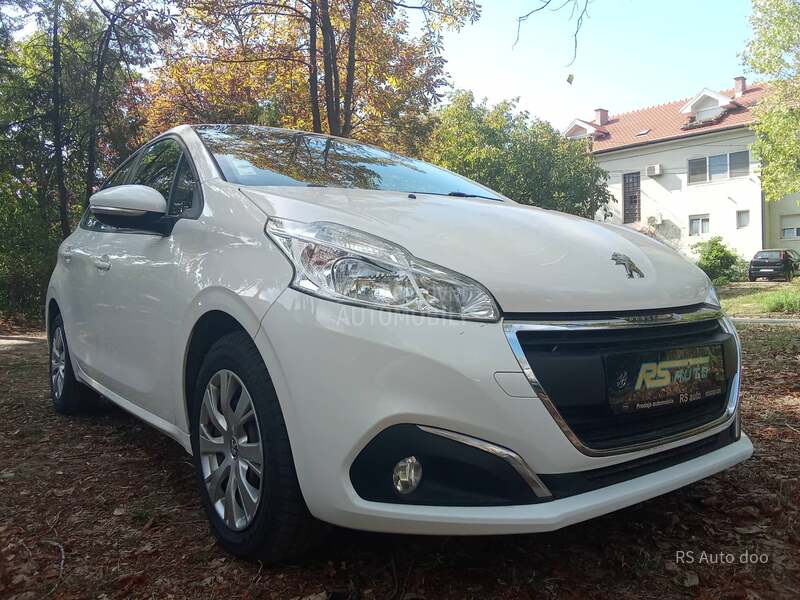 Peugeot 208 1.6HDI75CVBVM5