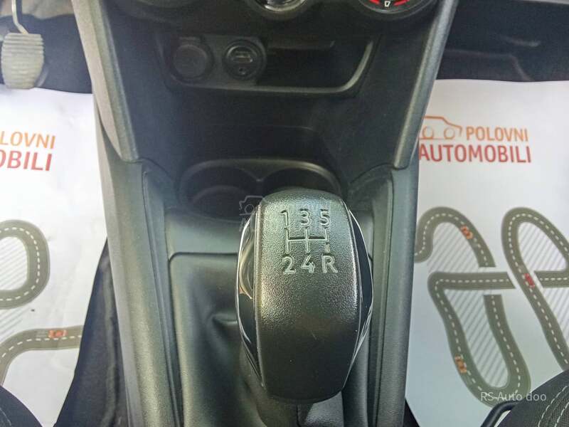 Peugeot 208 1.6HDI75CVBVM5