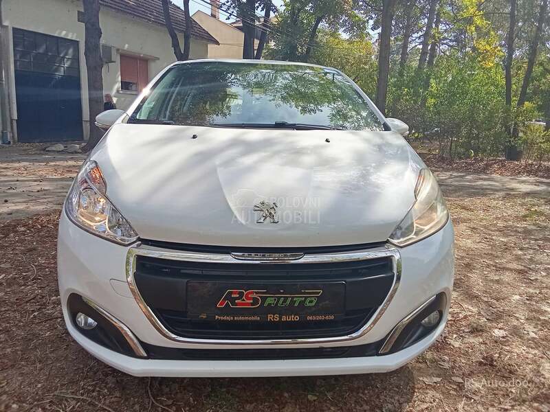 Peugeot 208 1.6HDI75CVBVM5