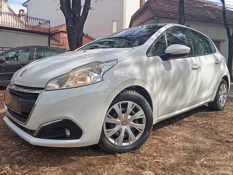 Peugeot 208 1.6HDI75CVBVM5