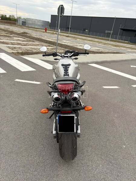 Yamaha FZ6