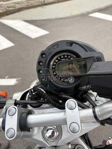 Yamaha FZ6