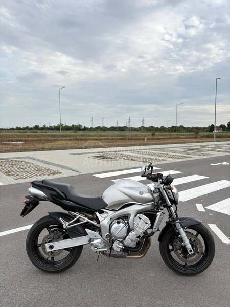 Yamaha FZ6