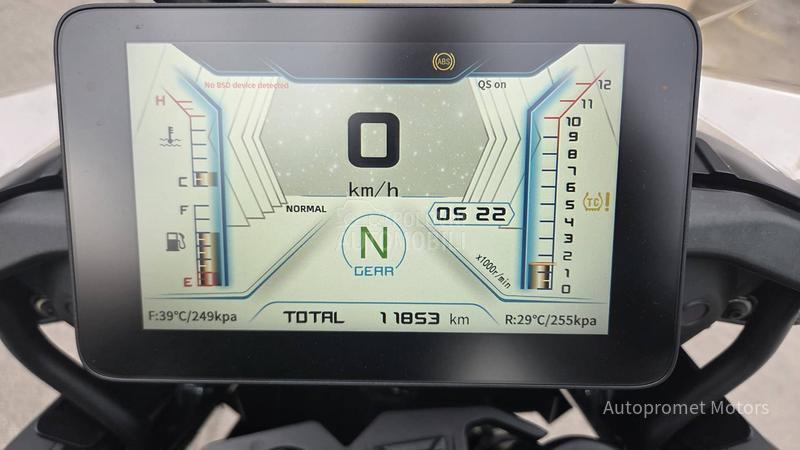 QJMOTOR SRT 900 SX TEST