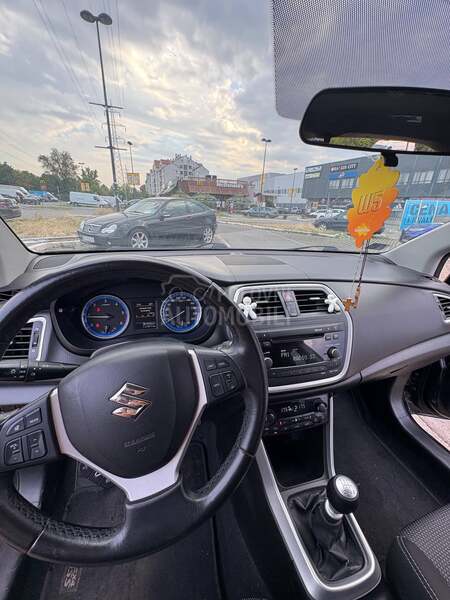 Suzuki SX4 S-Cross SX4