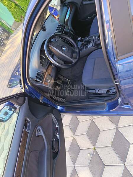 BMW 318 2.0