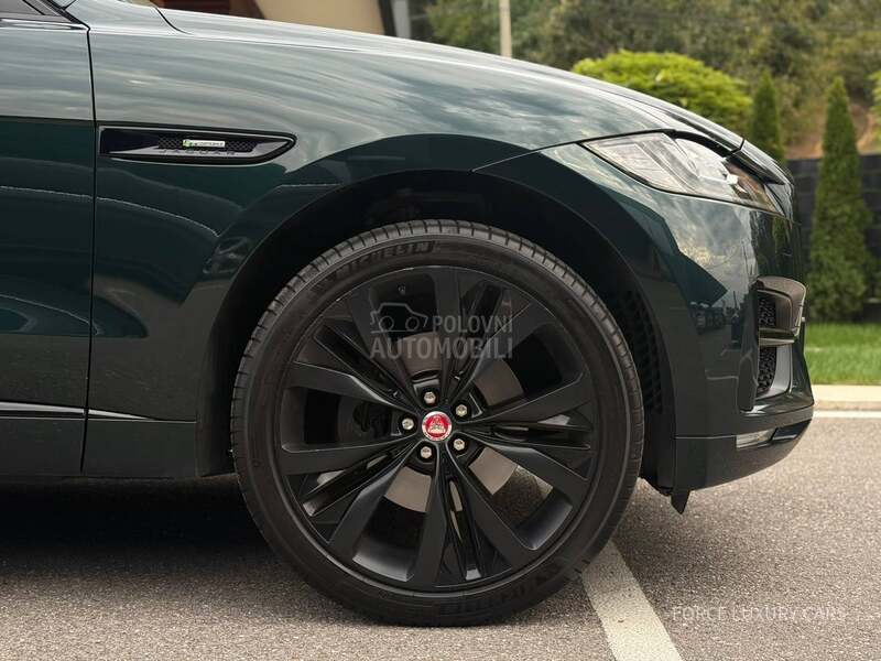 Jaguar F pace R-Sport