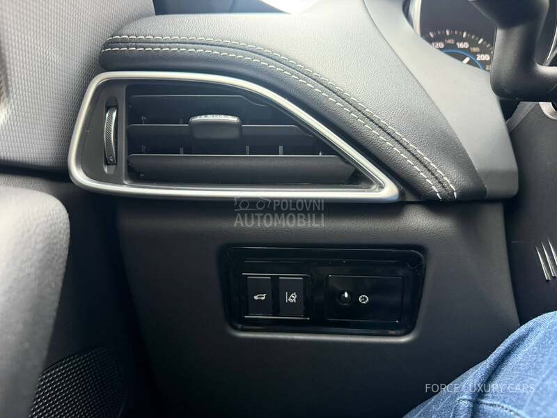 Jaguar F pace R-Sport