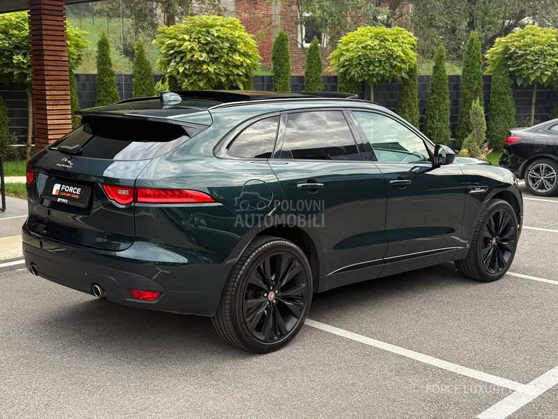 Jaguar F pace R-Sport