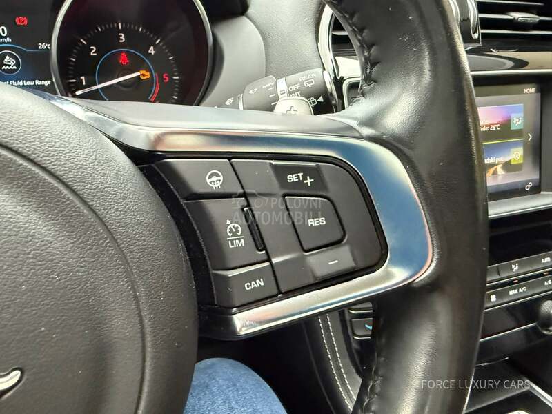 Jaguar F pace R-Sport